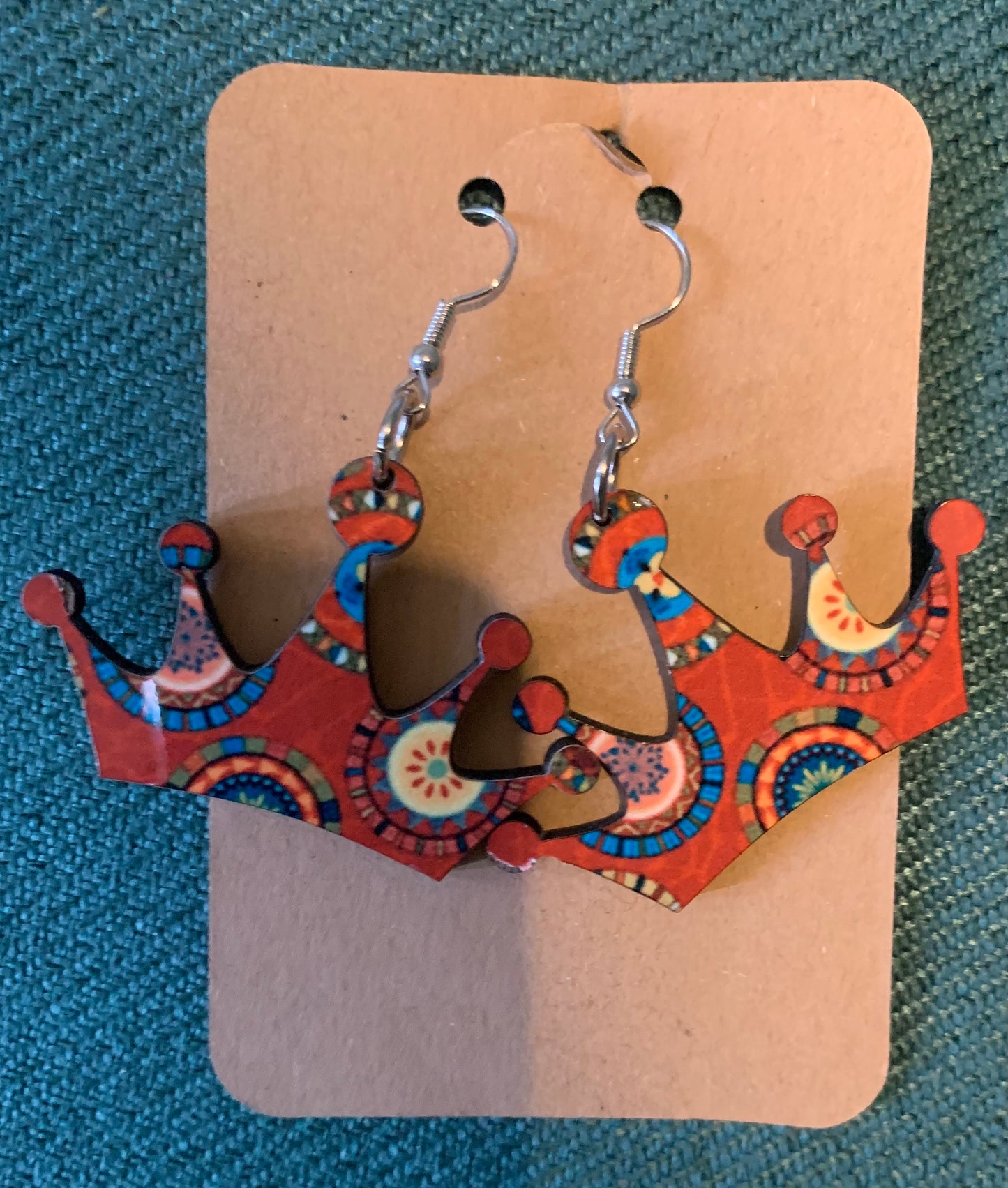 Crown earrings