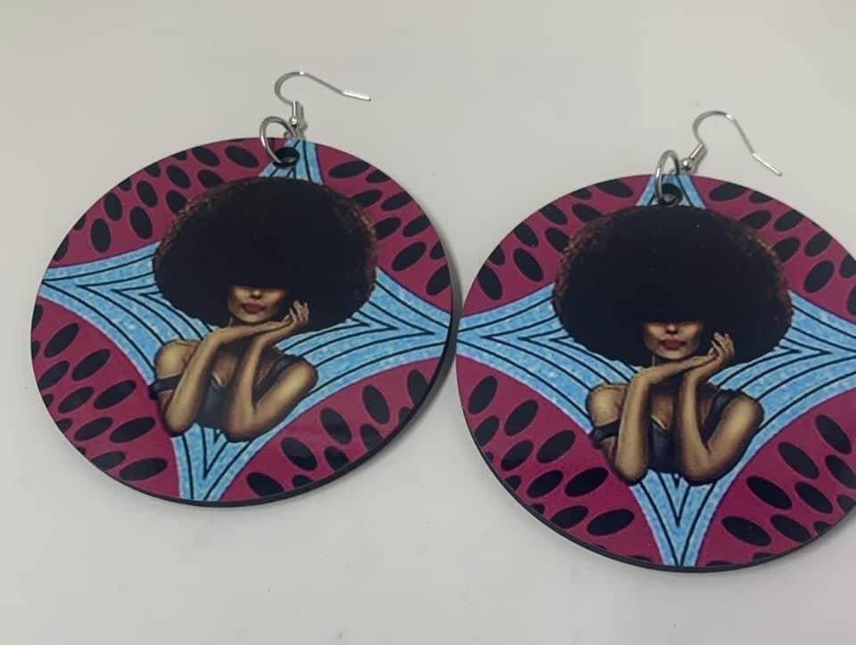 Lavish Queen Earrings - Lavish Chick