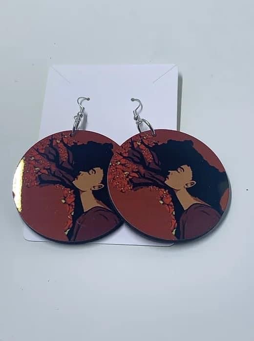 She whispered to the wind - Lavish Chick